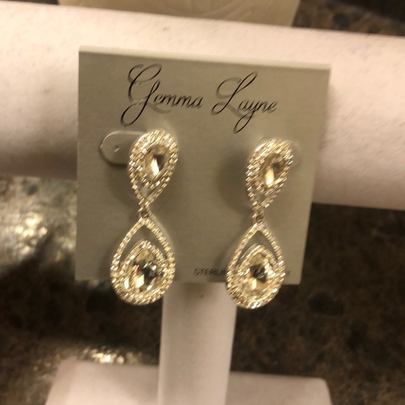 Gemma Layne! Sparkle Earrings! - Picture 2 of 5